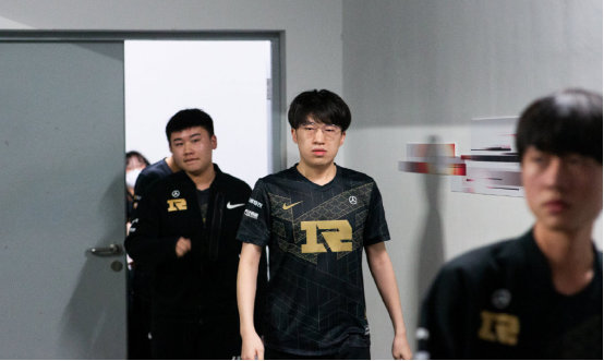 投手派系变 投手派系变