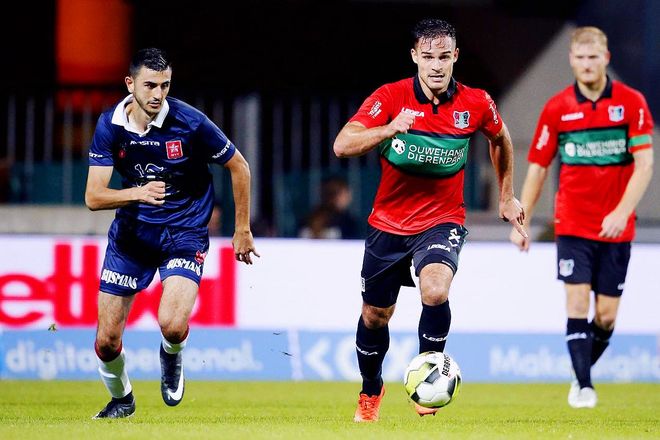 在同年龄段 在同年龄段