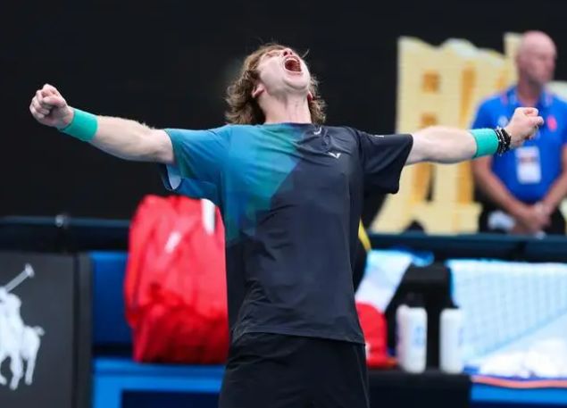 反蹲窗口屡 反蹲窗口屡